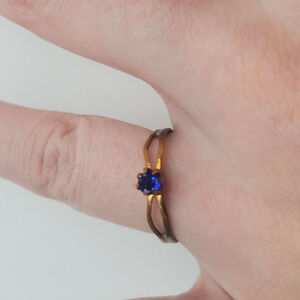One sized adjustable sapphire blue ring‎